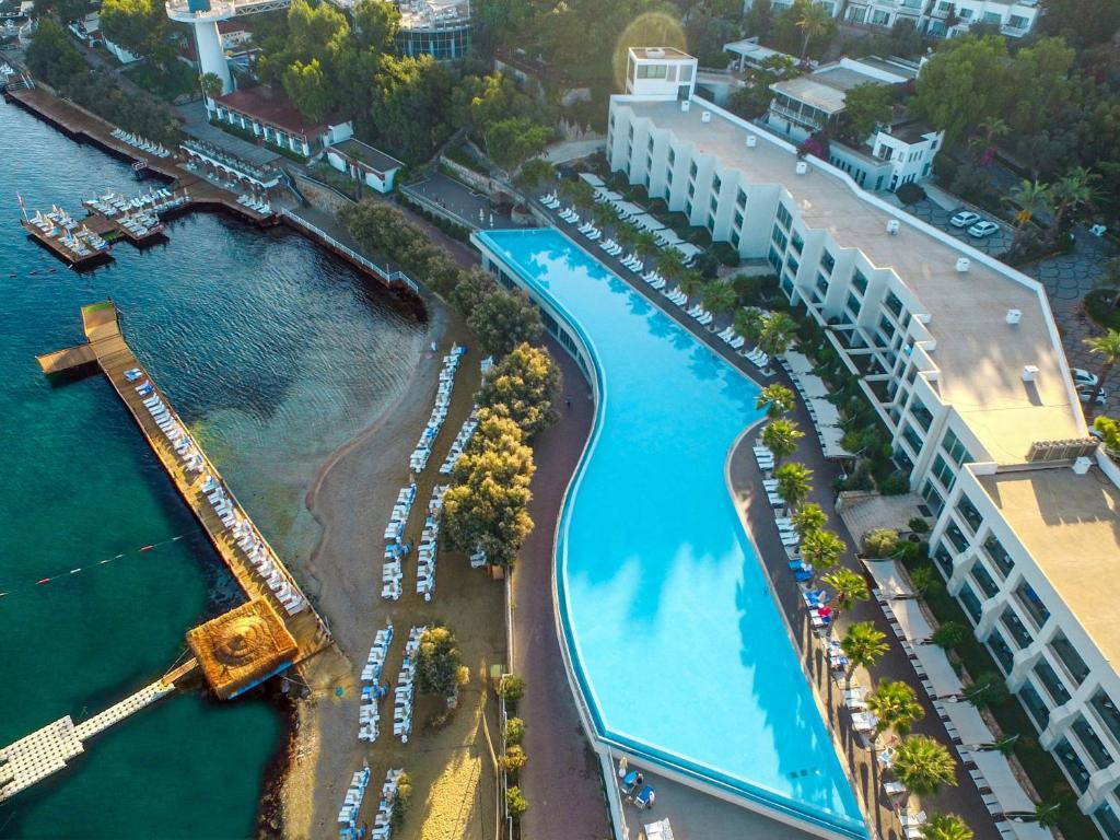 اقامت در هتل Blue Dreams بدروم؛ تجربه‌ای لوکس در سواحل فیروزه‌ای ترکیه